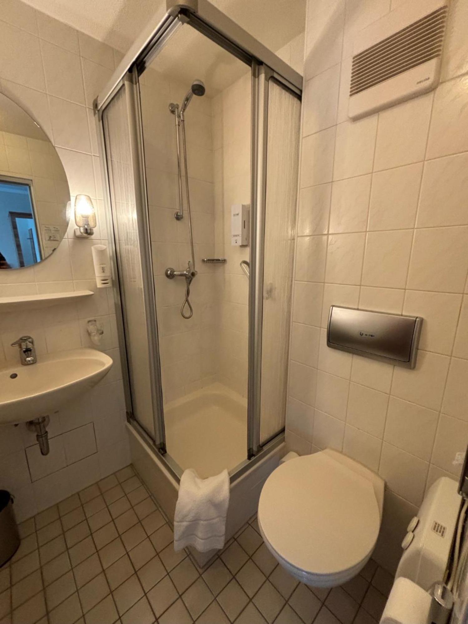 Hotel Schlangenbader Hof Eksteriør bilde